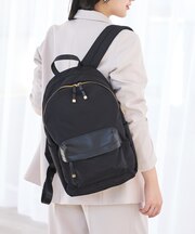 軽量6ポケットリュック/A4・13インチPC対応