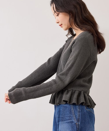 スラブヤーンペプラムフリルニットプルオーバー