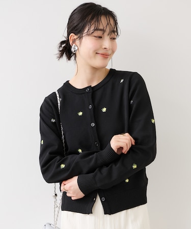 【WEB限定】フルーツ刺しゅうクルーネックカーディガン
