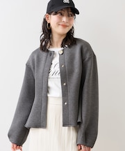 ボタンポイントペプラムカットジャケット