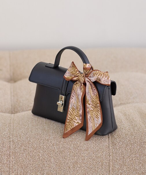 ナロースカーフ