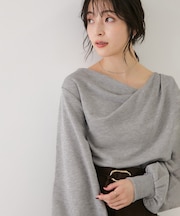 ワンポイント刺繍入りドレープスウェットプルオーバー