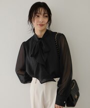 ラッフルボウタイブラウス