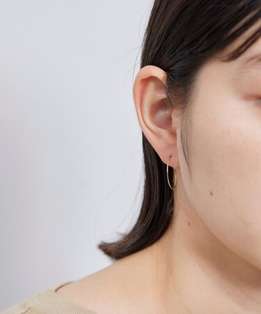 スィンフープピアス