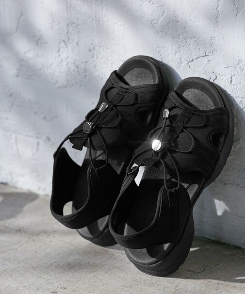 アジャスタースピンドルスニーカーサンダル/リンクコーデ