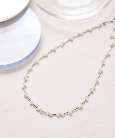 パールデザインショートネックレス