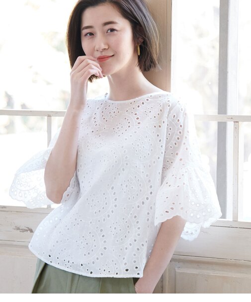 【WEB限定】刺しゅうパンチングレースブラウス