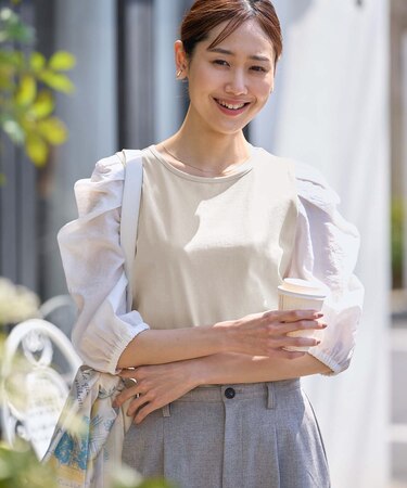 袖異素材カットトップス