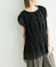 シャーリングドットブラウス