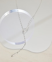 デザインボールチェーンＹ字ショートネックレス