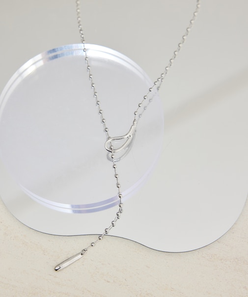 デザインボールチェーンＹ字ショートネックレス