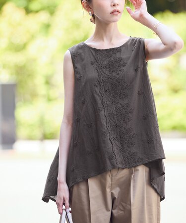 3Dレースノースリーブブラウス