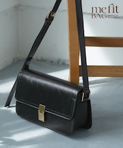 【WEB限定カラー】me fit BAG バーチカルラインワイドショルダーバッグ