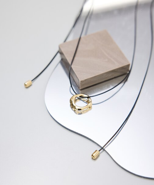 マルチWAYサークルトップコードネックレス