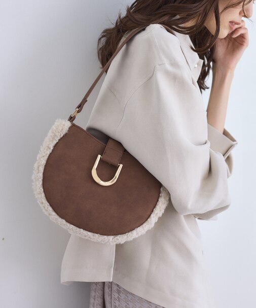 ムートンライクラウンドワンショルダーバッグ