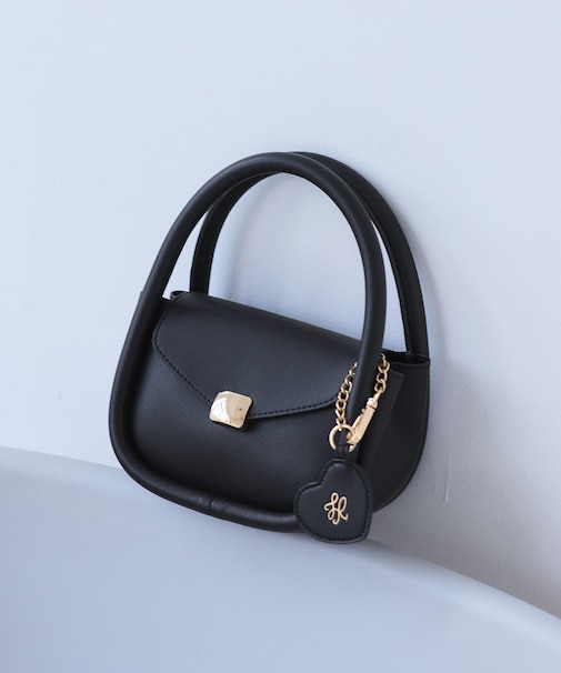 ハートチャーム付きミニレトルショルダーバッグ