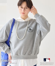 【PEANUTS×MLB COLLECTION by ROPE' PICNIC】オフショルスウェット
