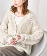 ゆるケーブル編みVネックニットカーディガン