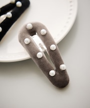 パール付きベロアパテッドスリーピン