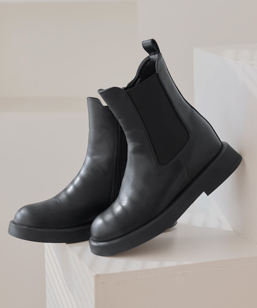 ジップアップサイドゴアショートブーツ