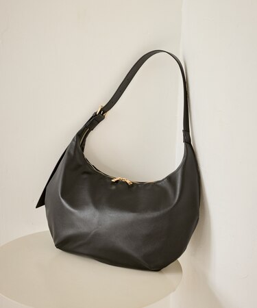 デミルーンショルダーバッグ