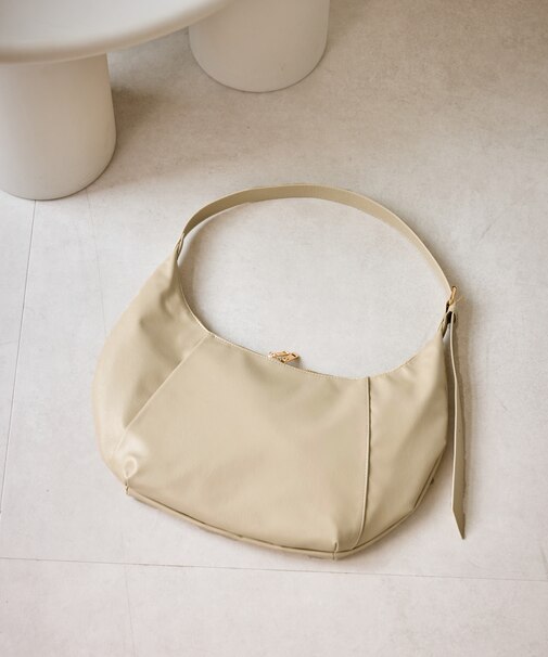 デミルーンショルダーバッグ