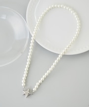 スターモチーフマグネットガラスパールネックレス