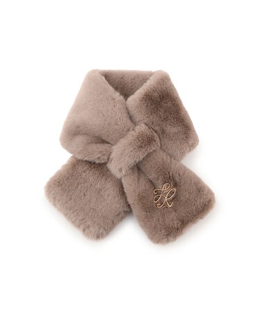 ブローチ付きフェイクファーティペット