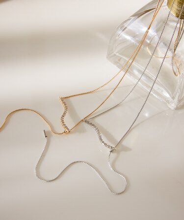 ガラスカーブラインY字ネックレス