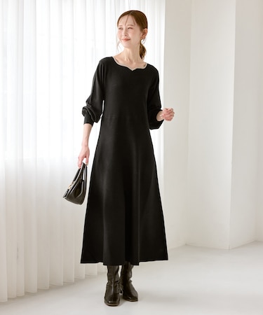 ハートネックニットワンピース