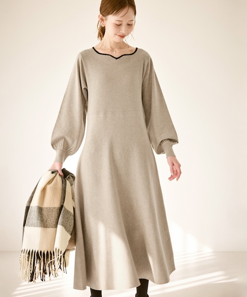 ハートネックニットワンピース