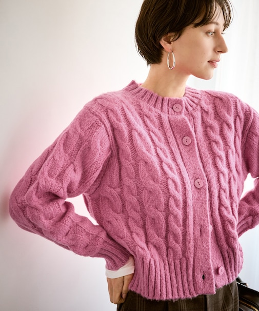 ケーブルニットカーディガン