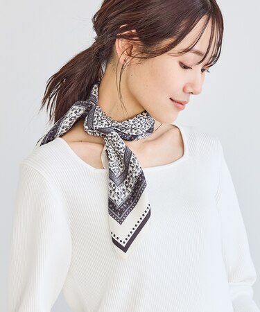 花柄×パターン柄スカーフ 70cm