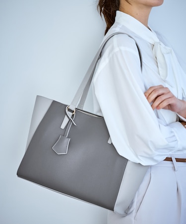 チャーム付2WAYトートバッグ/A4対応