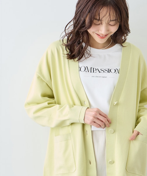 Vネックミドル丈フォルムカーディガン