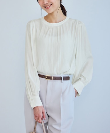 ボリュームスリーブブラウス