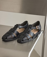 バックストラップグルカサンダル