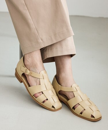 バックストラップグルカサンダル