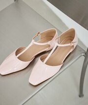 Tストラップセパレートパンプス