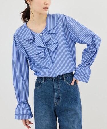 ハシゴレース×ラッフルフリルブラウス