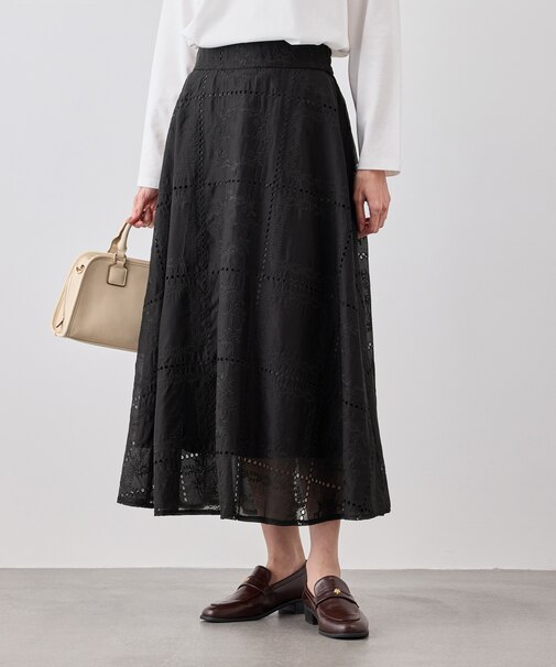 刺繍レースフレアスカート