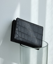 型押しレザーライク三つ折りウォレット