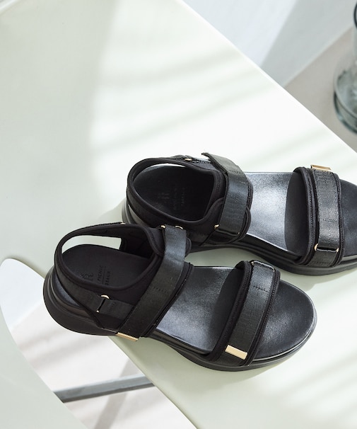 ワニカンベルクロスニーカーサンダル/軽量