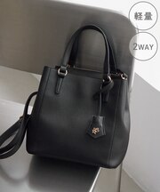 チャーム付きミドルサイズトートバッグ/軽量・2WAY