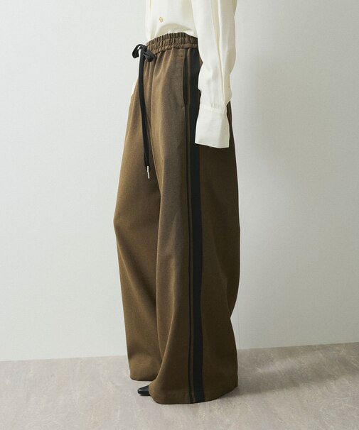 【WEB限定】サイドラインパンツ