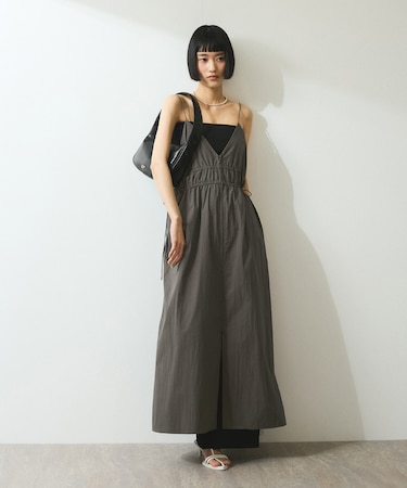 【WEB限定】フロントジップギャザーキャミワンピース