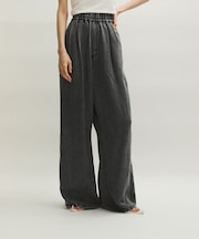 ライトデニムイージーパンツ