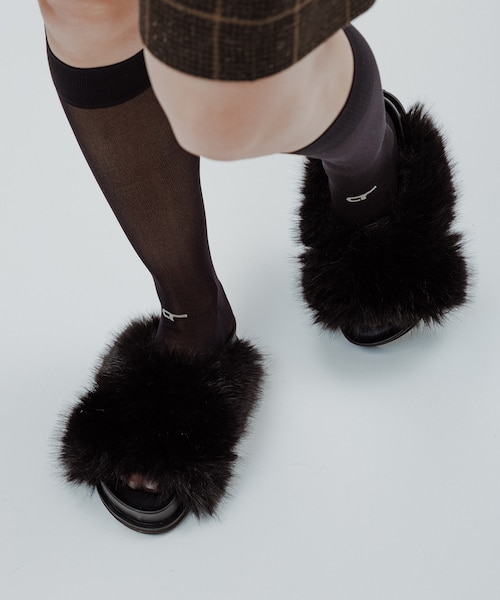 アダムエロペ（ADAM ET ROPE’）/ボリュームファーサンダル ボリュームファーサンダル｜アダムエロペの通販｜&mall（アンドモール