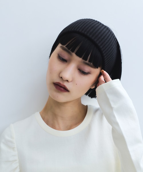 アパルトモン　RUOHAN ニット RUOHAN/ローハン】 OFF SHOULDER KNITTED TOP（ニット／セーター