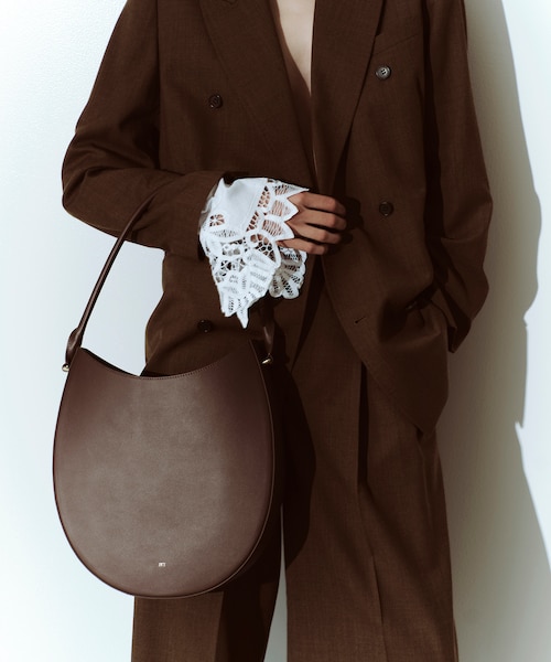 アダムエロペ（ADAM ET ROPE’）/【PFT】Tamago Medium バッグ PFT】Tamago Medium バッグ｜アダムエロペの通販｜&mall（アンドモール